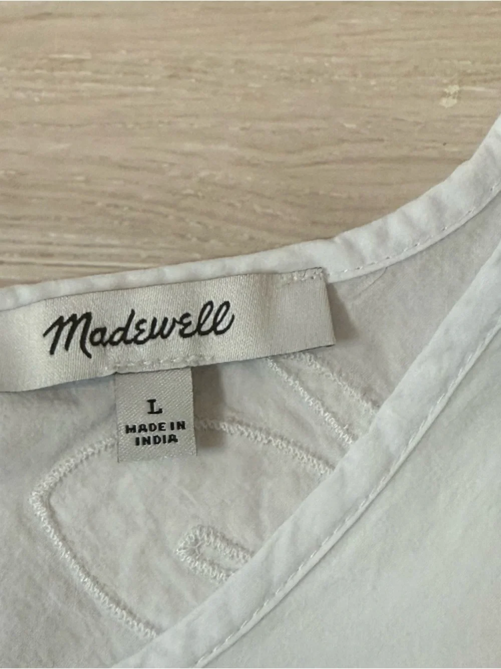 ✨SOLD✨Madewell White Floral Appliqué Puff Sleeve Poplin Top Size Large - Picture 10 of 10